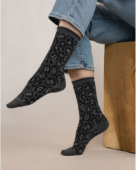 BLF 6448 Fine wool socks with Leopard pattern