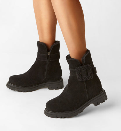 LC DAX SHEARLING-LINED BLACK SUEDE BOOTIE