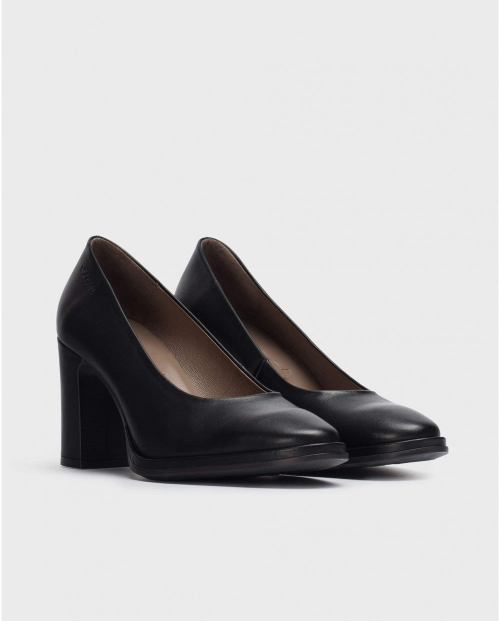 WND 1204-250 Black pump